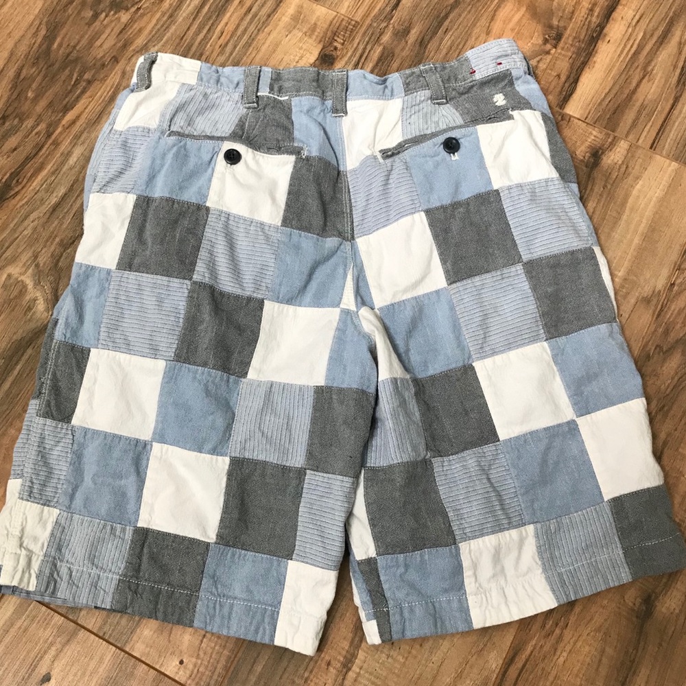 Men’s Izod Block Pattern Shorts - Picture 2 of 6